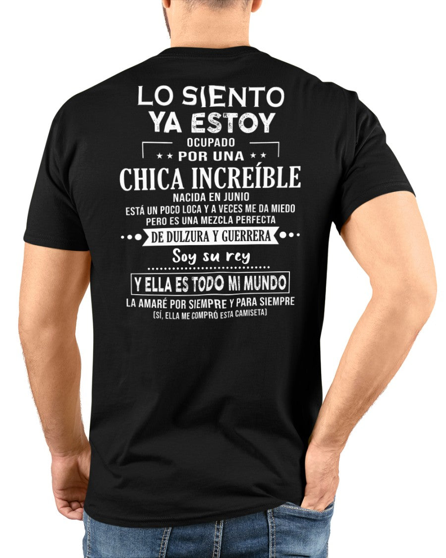 Lo siento chicas, ya estoy pillado - Mi novia está un poco loca y es adorable - Regalo especial para tu novio o esposo - (SKU04-156-06) - SUN06