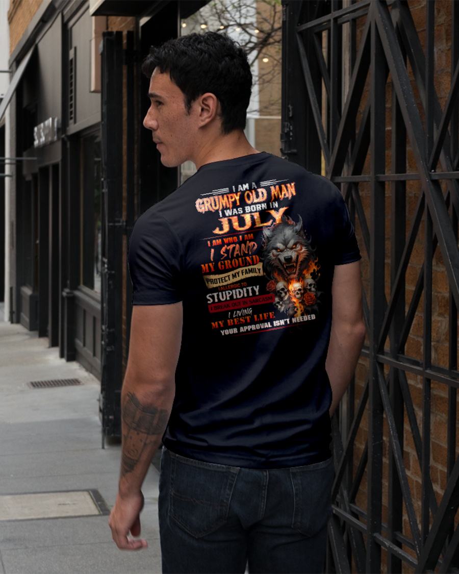 JULY - GRUMPY OLD MAN - BIRTHDAY T-SHIRT FOR MEN - sun07 (SKU26T-01132-07)